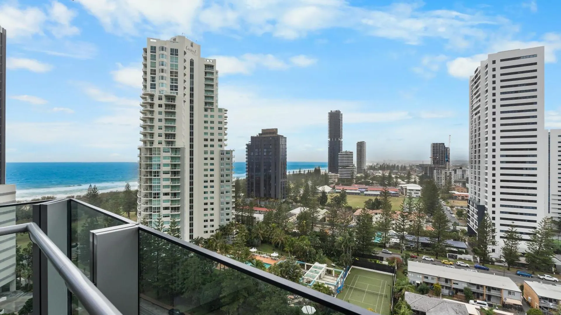 The Signature - Brand New Ocean View 2Br Unit With Parking Infinity Pool Gold Coast Australia